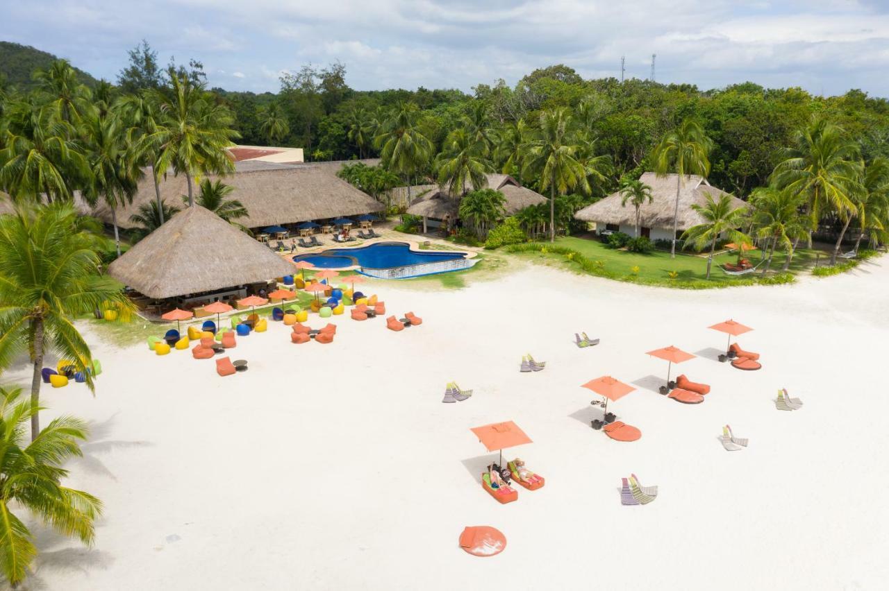 เซาท์ ปาล์ม รีสอร์ต Hotel ปางเลา ภายนอก รูปภาพ Aerial view of the beach at the resort